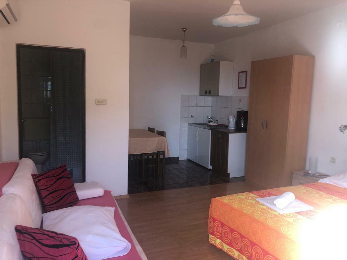 4 Sisters Apartments Градац Экстерьер фото